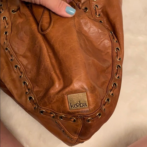 On Trend for Fall! Distressed leather vintage boho bag by Kooba saddle brown 🍁 - Picture 3 of 4